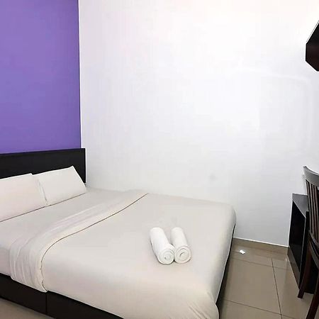 Hotel Alam Indi Johor Bahru Bagian luar foto