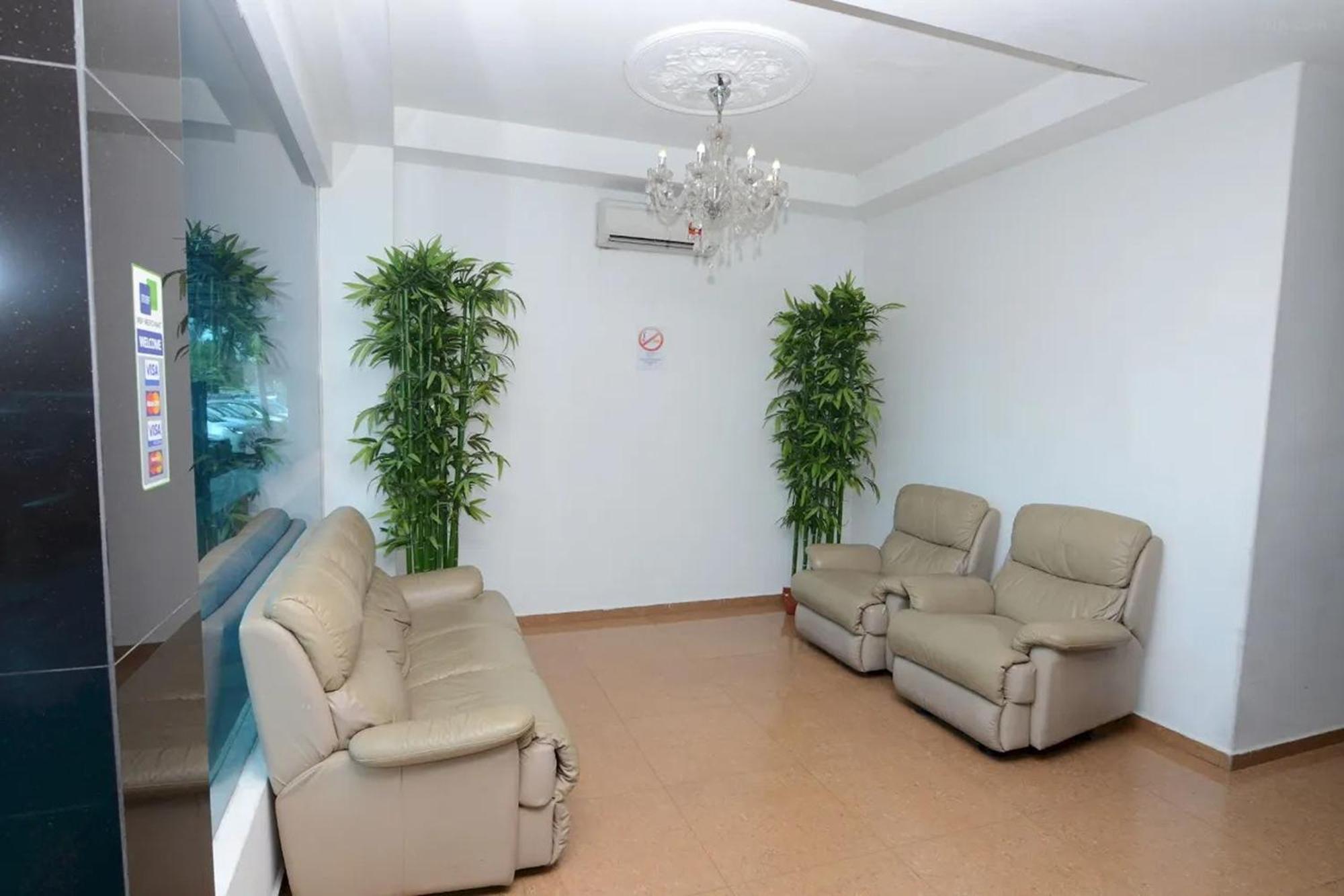 Hotel Alam Indi Johor Bahru Bagian luar foto