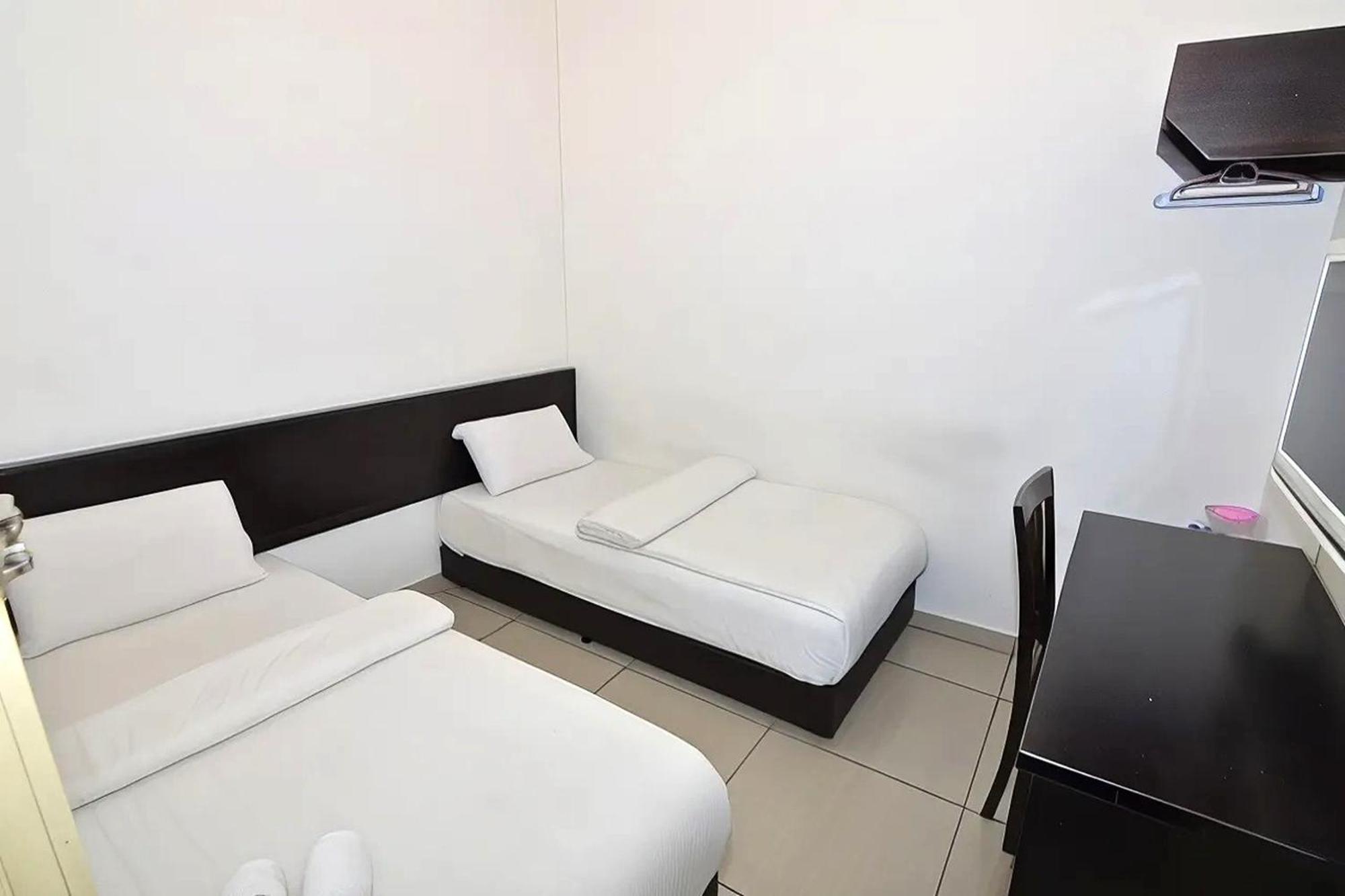 Hotel Alam Indi Johor Bahru Bagian luar foto